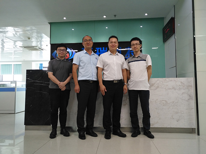 東莞市南城區副區長張見榮、副局長張子峰一行蒞臨三瑞科技參觀考察，助推企業倍增